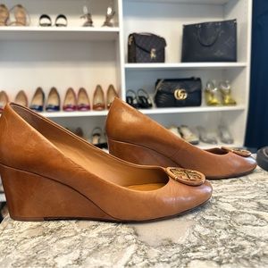 Tory Burch Benton Wedge Royal Tan/Gold Logo Leather Heels